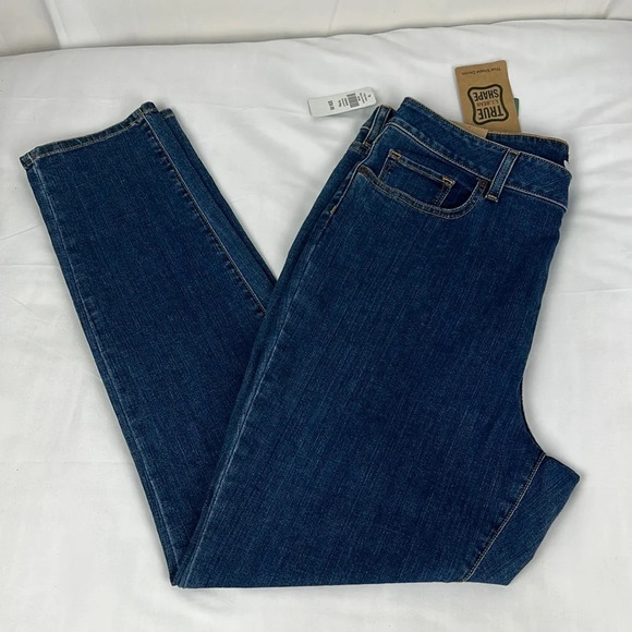 L.L Bean New Women’s 16 Regular True Shape Classic Fit Jean - Picture 2 of 12